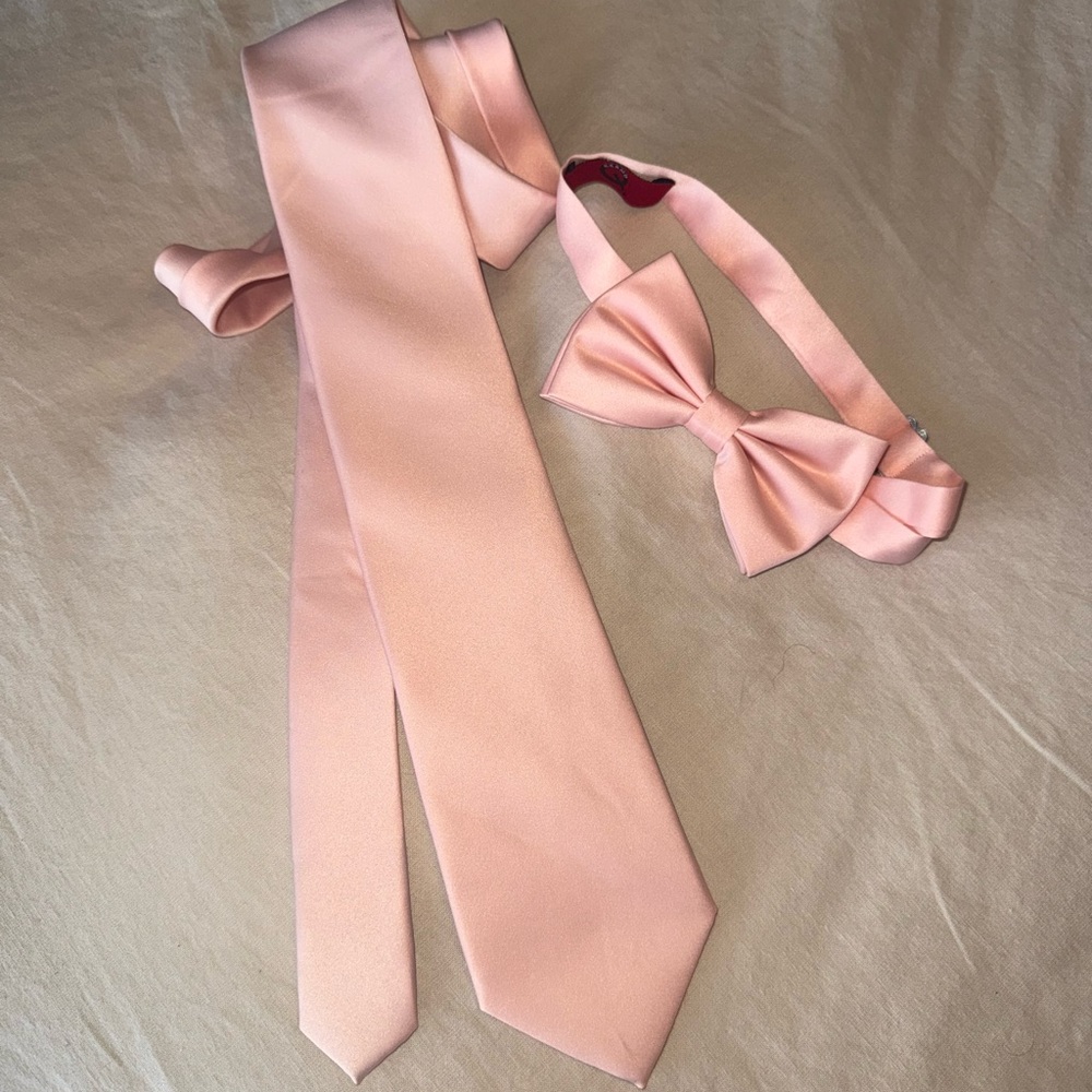 Light Pink Tie and Bow Tie Set